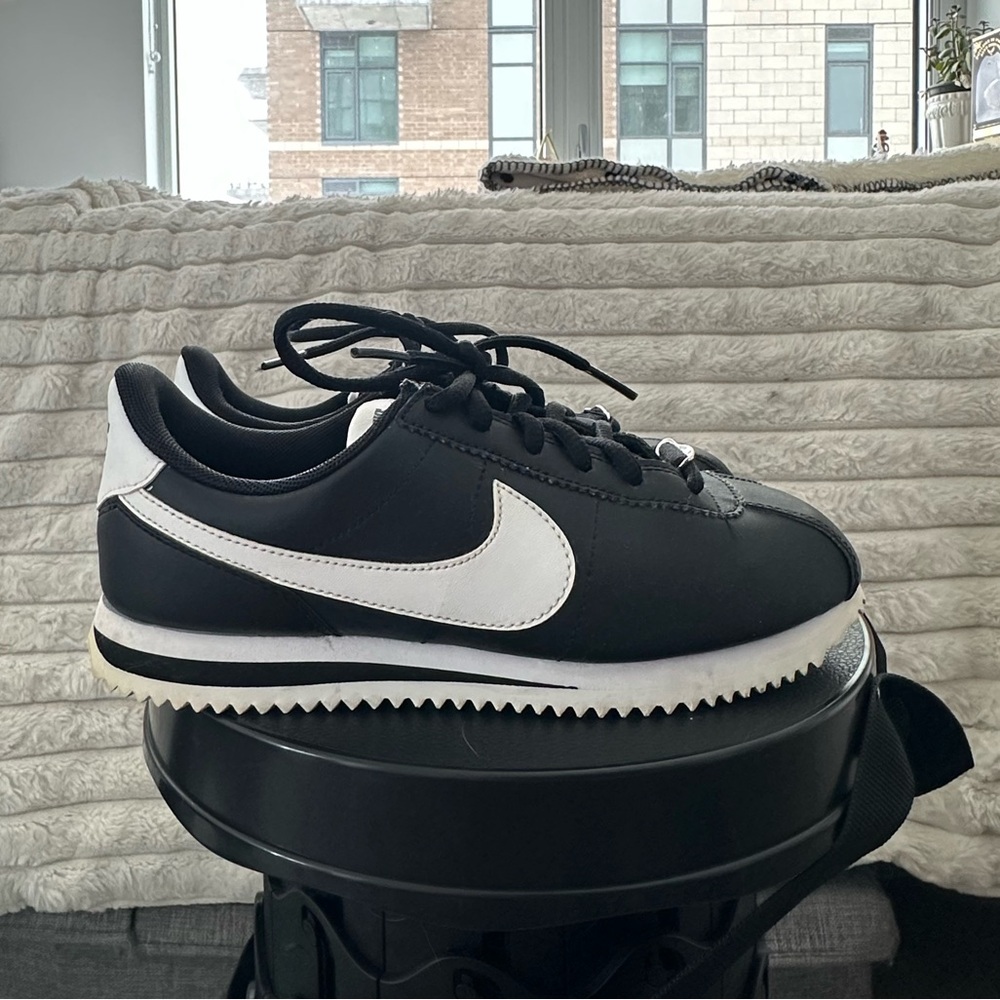 Nike Cortez Black/ White